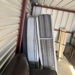 Queen Mattress & Boxspring 