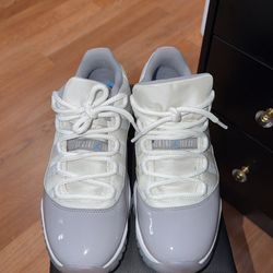 Jordan 11 size 8men
