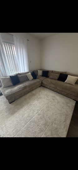 Modern Sectional Couch + Throw Pillows - Neutral Cozy Set