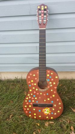 Hondo II Acoustic Guitar - "Happy" Theme - Model H307