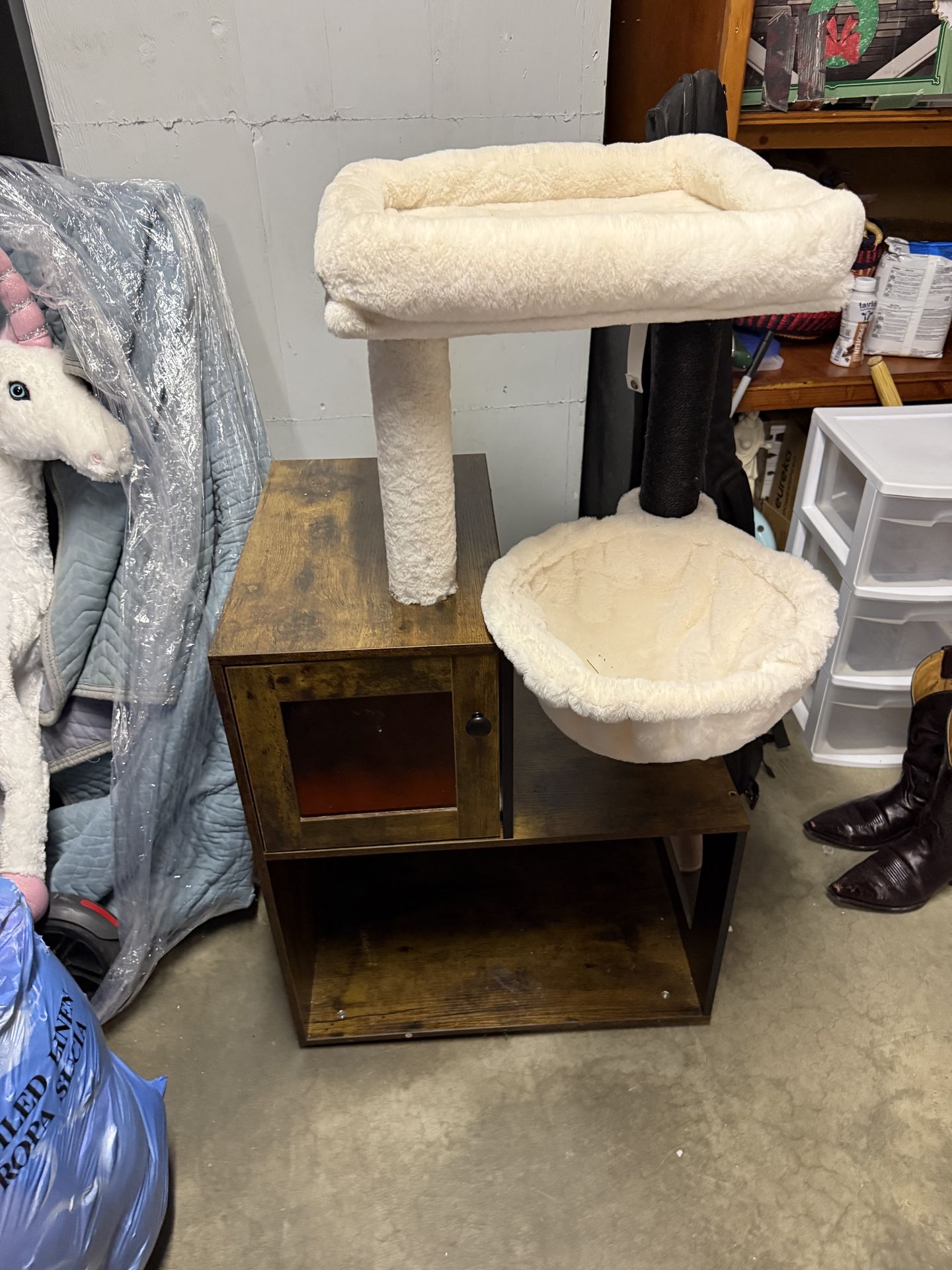 Cat tree / lounge box