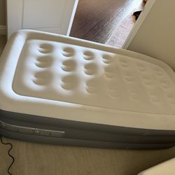 Air Mattress 
