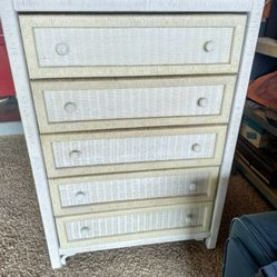 Offer up 2024 household furniture