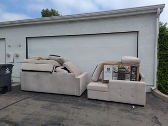 FREE COUCH