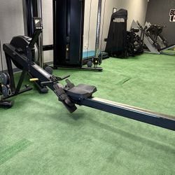 2 Rower Machines 