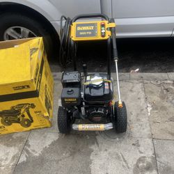 Dewalt Pressure Washer 3600psi Like New $450 Firm