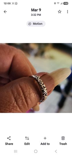 Size 6 MOMS RING James avery