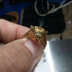 RING 18K  6.7 GR  Size 9  1/2