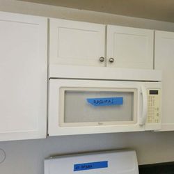 Complete Kitchen Cabinets 