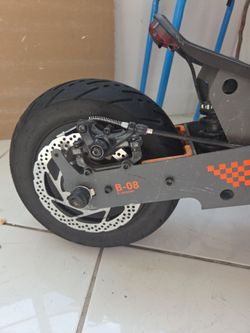 ELECTRIC SCOTTER