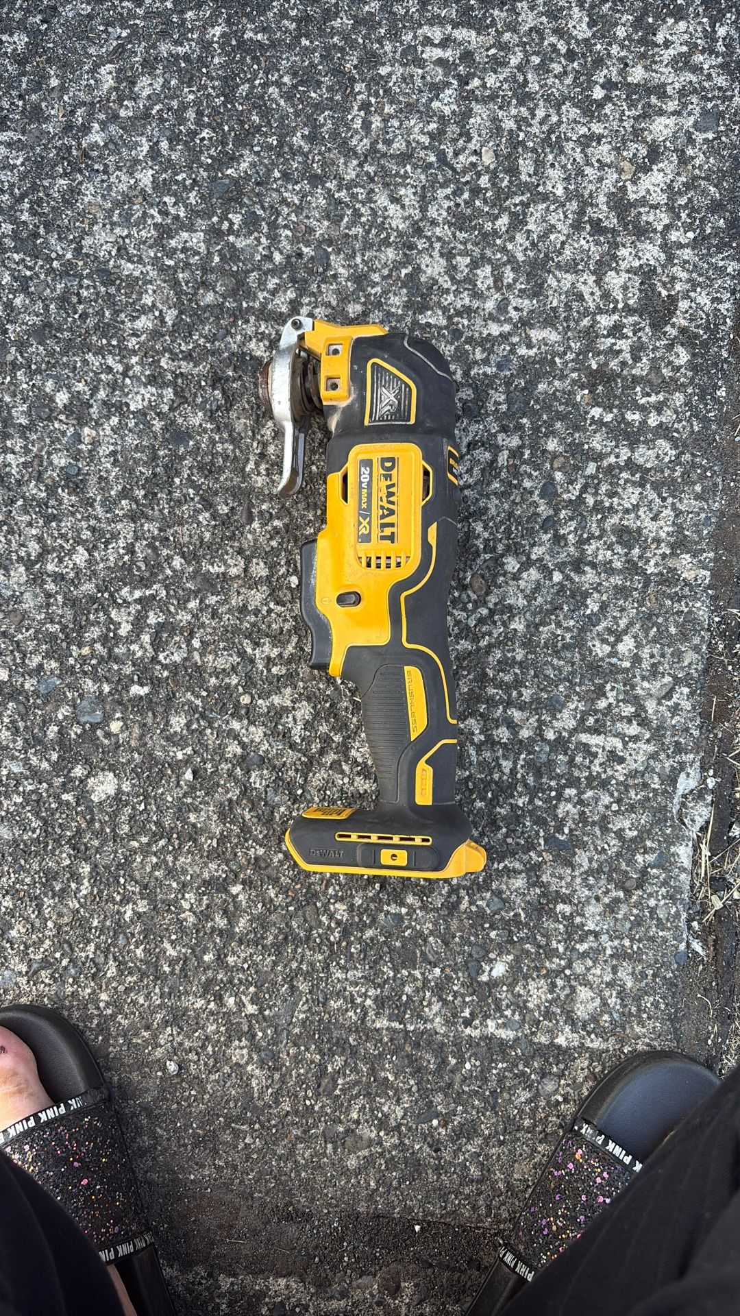 Dewalt cordless oscillating multi tool