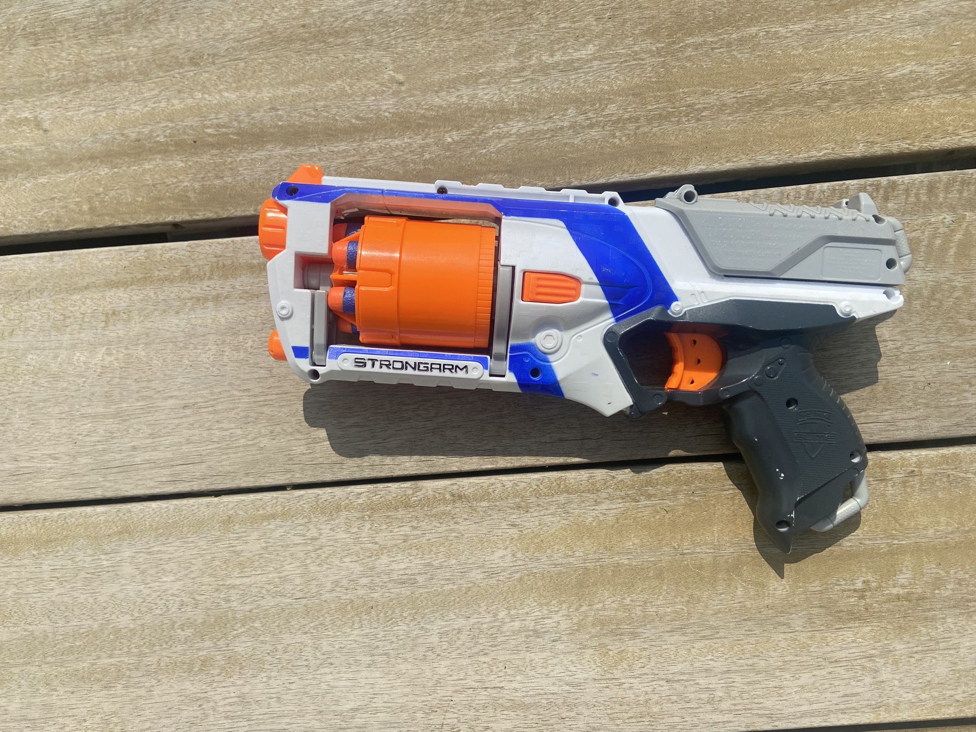 Strongarm Nerf Gun