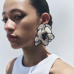 White Fabric Black Embroidery Large Flower Stud Earrings jewelry for Women 