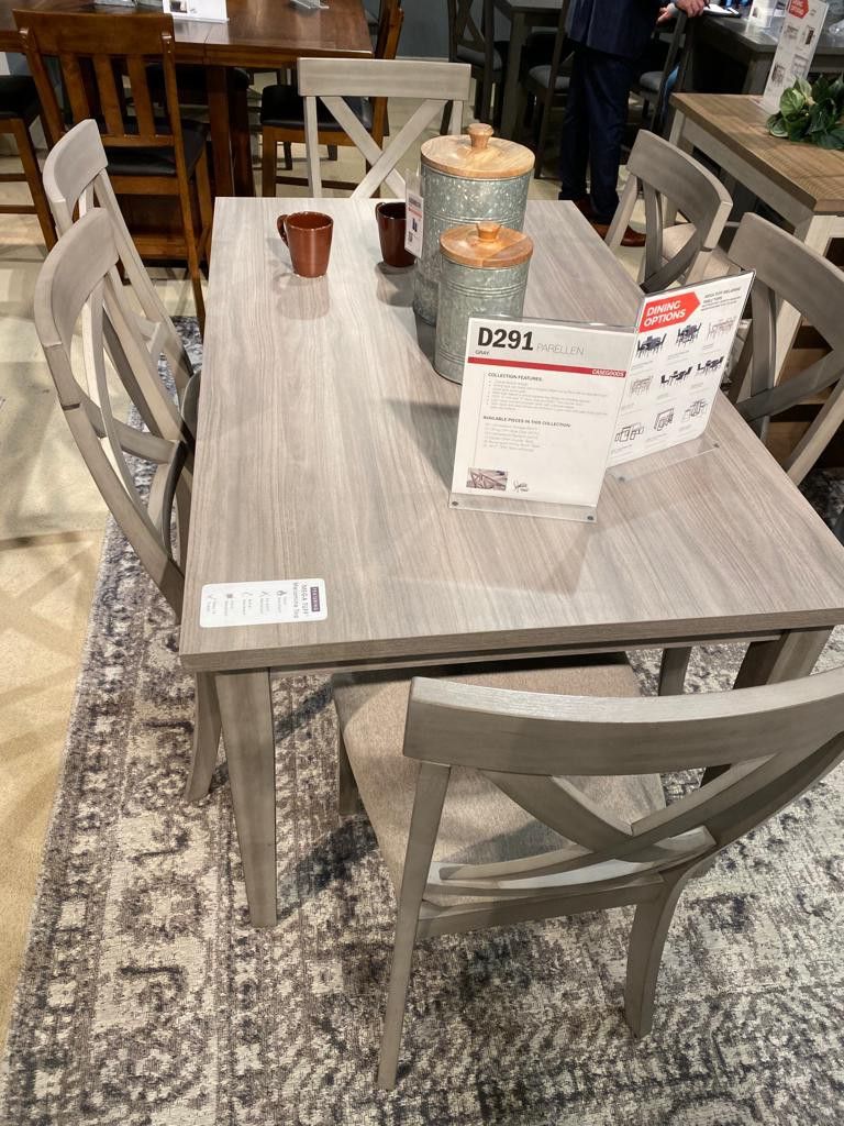 ParellenGray Dining Table And 4 Chair 
Ashley Furniture