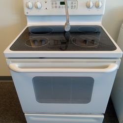 Glasstop electric stove with warranty 