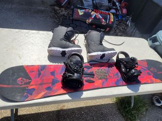 Burton Snowboard 60" with Like New Burton Imprint Boots size 10 and Athletico bags - $120 FIRM