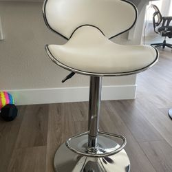 Brand New Bar Stools 3
