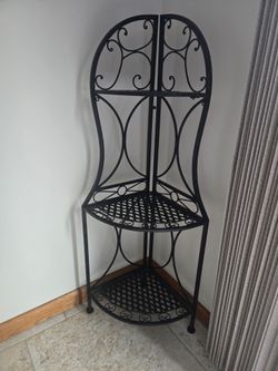 Metal Corner Shelf