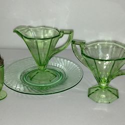 Lot Of Vintage Green Glass Pieces, 