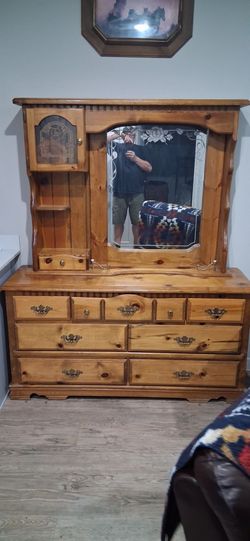 Selling for 100 dollars.  It has to be sold tonight or it's off to the dump. And it's  in real good condition