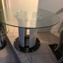 Dinning Table 