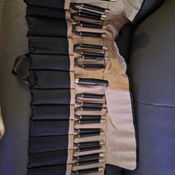 Old fashioned hairstyling kit