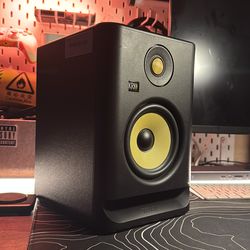 KRK RP5 Rokit 5 G4 Professional Bi-Amp 5 Studio Monitor