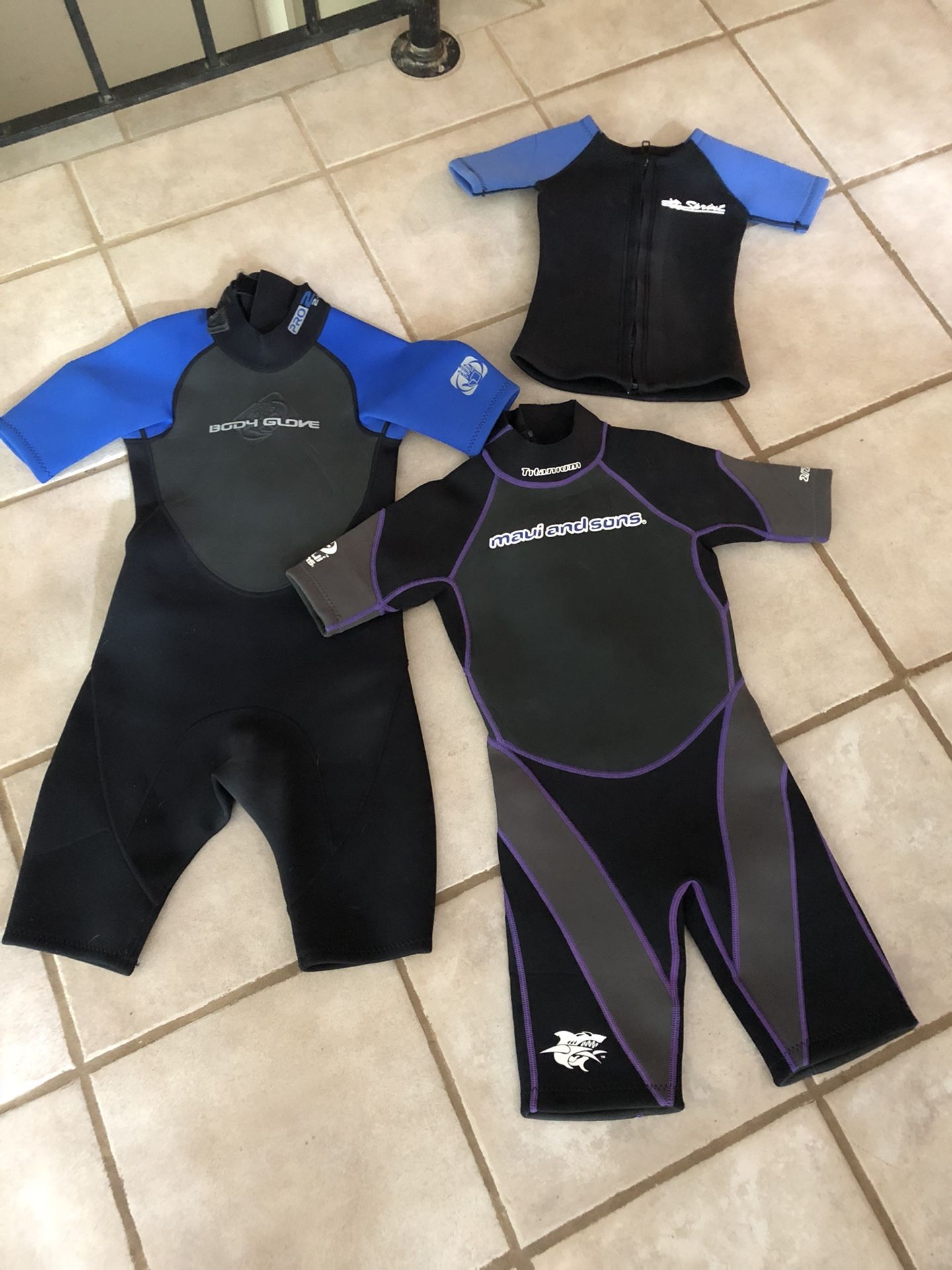 Wet suits/Life jackets