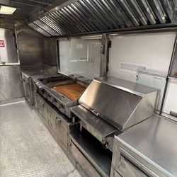 FOOD TRAILERS 