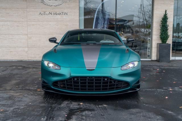2022 Aston Martin Vantage