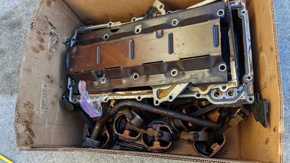 Gen 3 lq4 6 0l iron short block disassembled for sale in bellevue wa