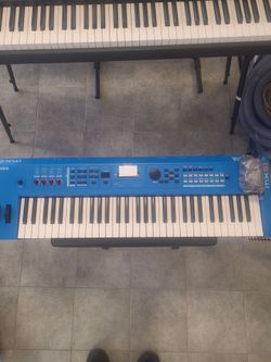YAMAHA- MX61- KEYBOARD
