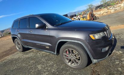 2016 Jeep Grand Cherokee 75th Annual Edition