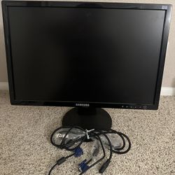 Samsung SyncMaster 24 Inch Monitor (Vintage)