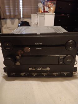 05 Ford F150 Oem Mp3 Stereo $ 90