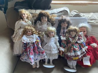 7  Porcelain Dolls