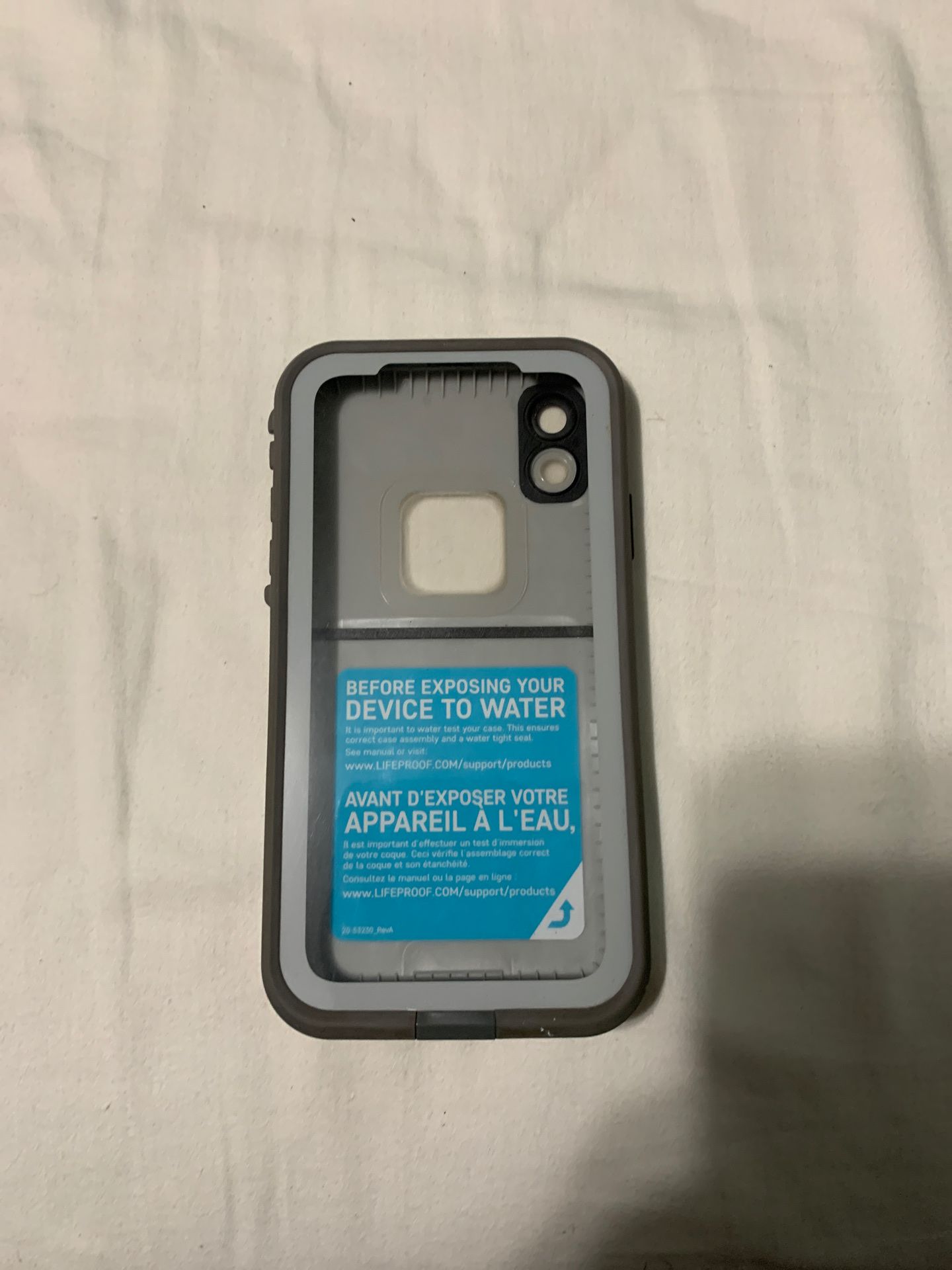 iPhone XR life proof case