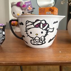 Hello Kitty Mixing Bowl