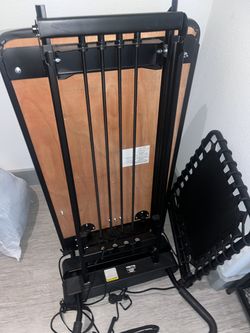 Foldable pilates machine