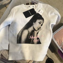Ariana Grande Sweatshirt 