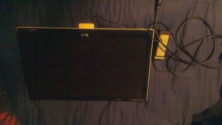 22" LG flatron w2230s kickstand monitor