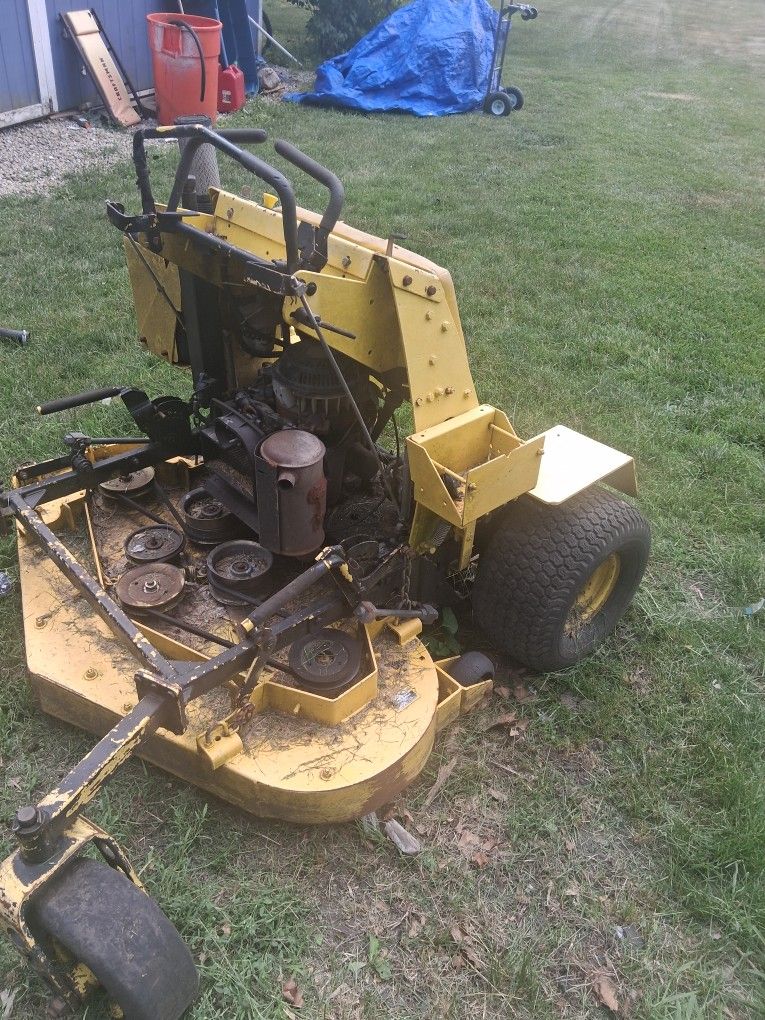 Stand Up Tractor Great Dane