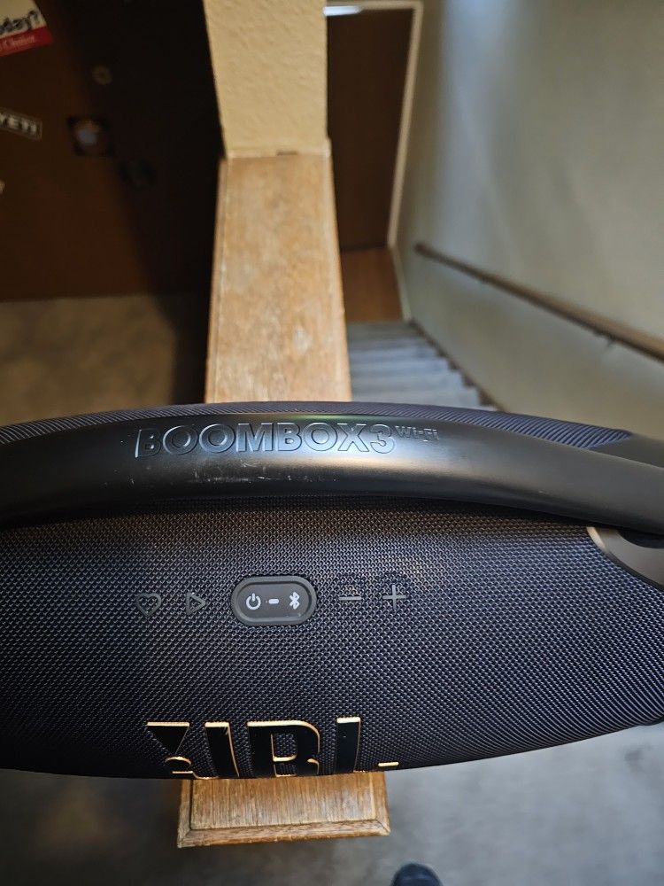 Jbl Boombox WiFi 3 Bluetooth Speaker