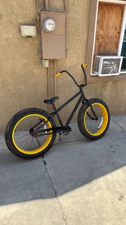 Fat tire bike/bicycle