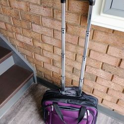 2 Wheeled Rolling Office Bag Pickup Only Cash 