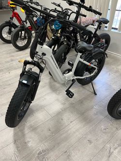 Brand New In Box Trekcraze T200 Foldable Electric Bike