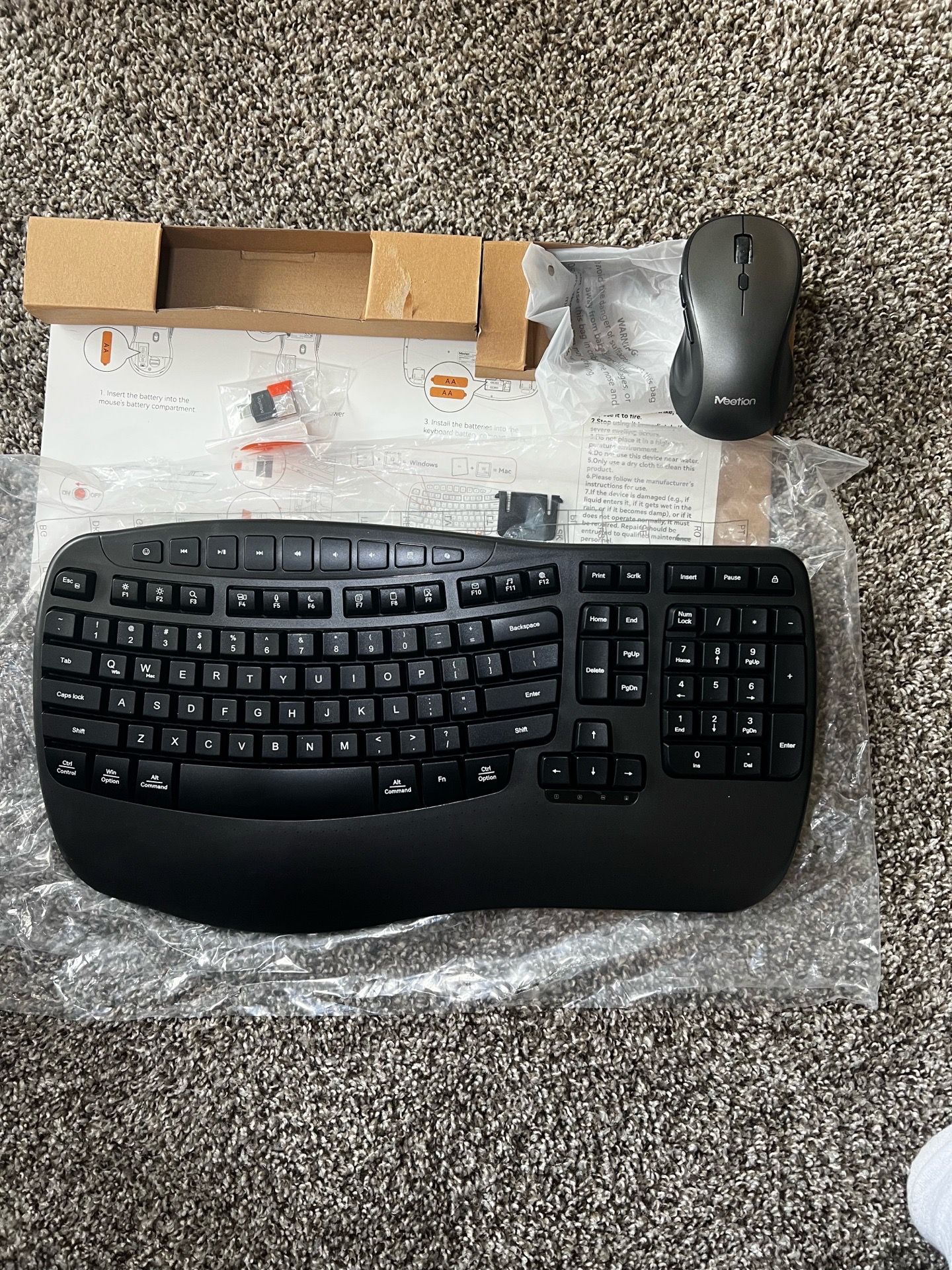 New Meetion Ergonomic Wireless Keyboard & Mouse Set Wrist Rest