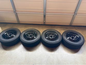 4 Steel wheels 215/60R16