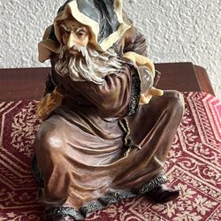 Wizard Statue & Free Harry Potter Hot Chocolate Set