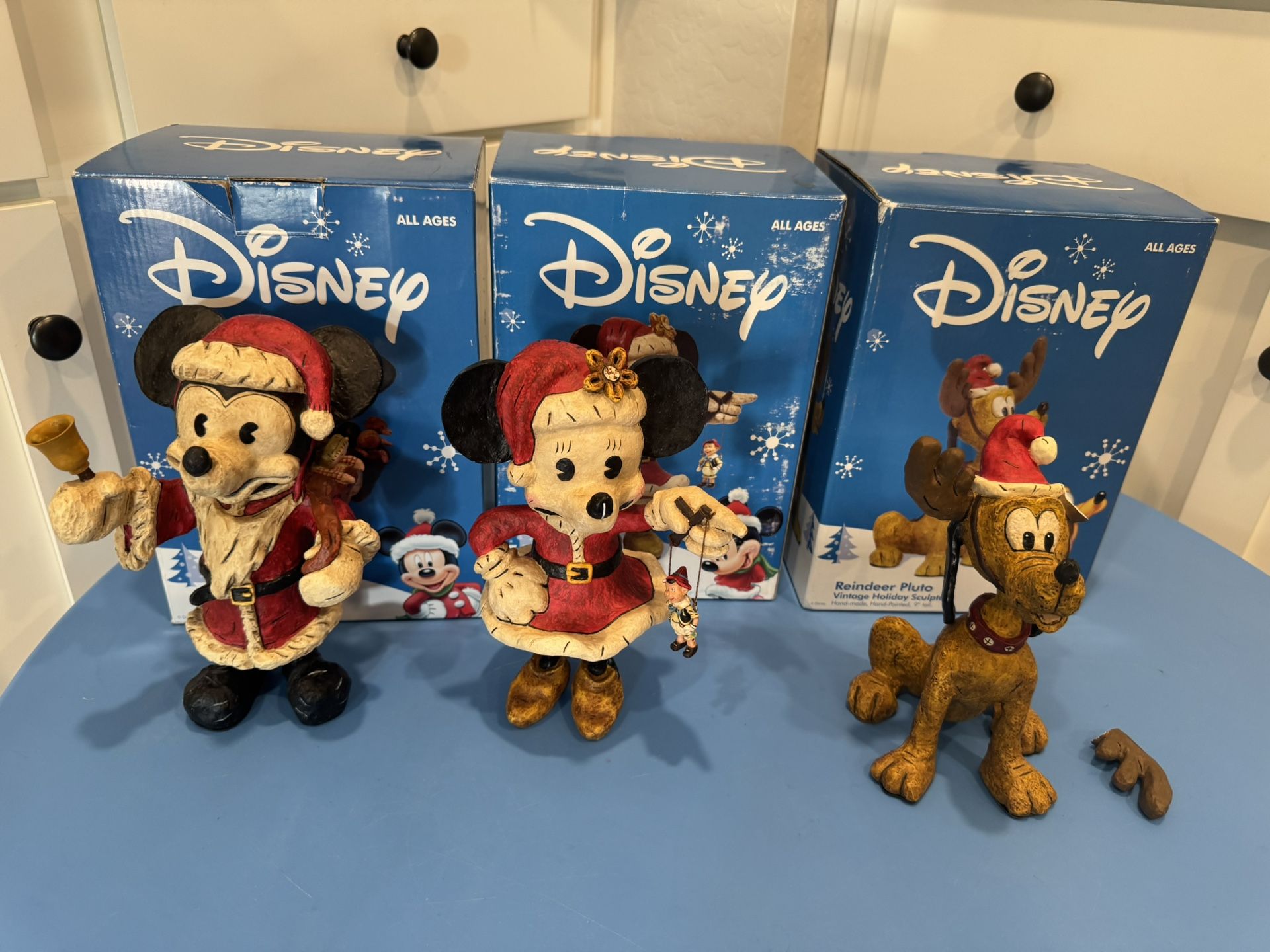Disney The Vintage Years 1(contact info removed) by Department 56 & Poliwogg Santa Mickey Minnie Pluto